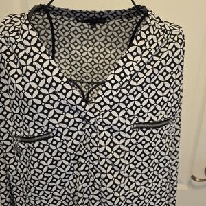 Adrienne Vittadini Monochrome Geometric Blouse